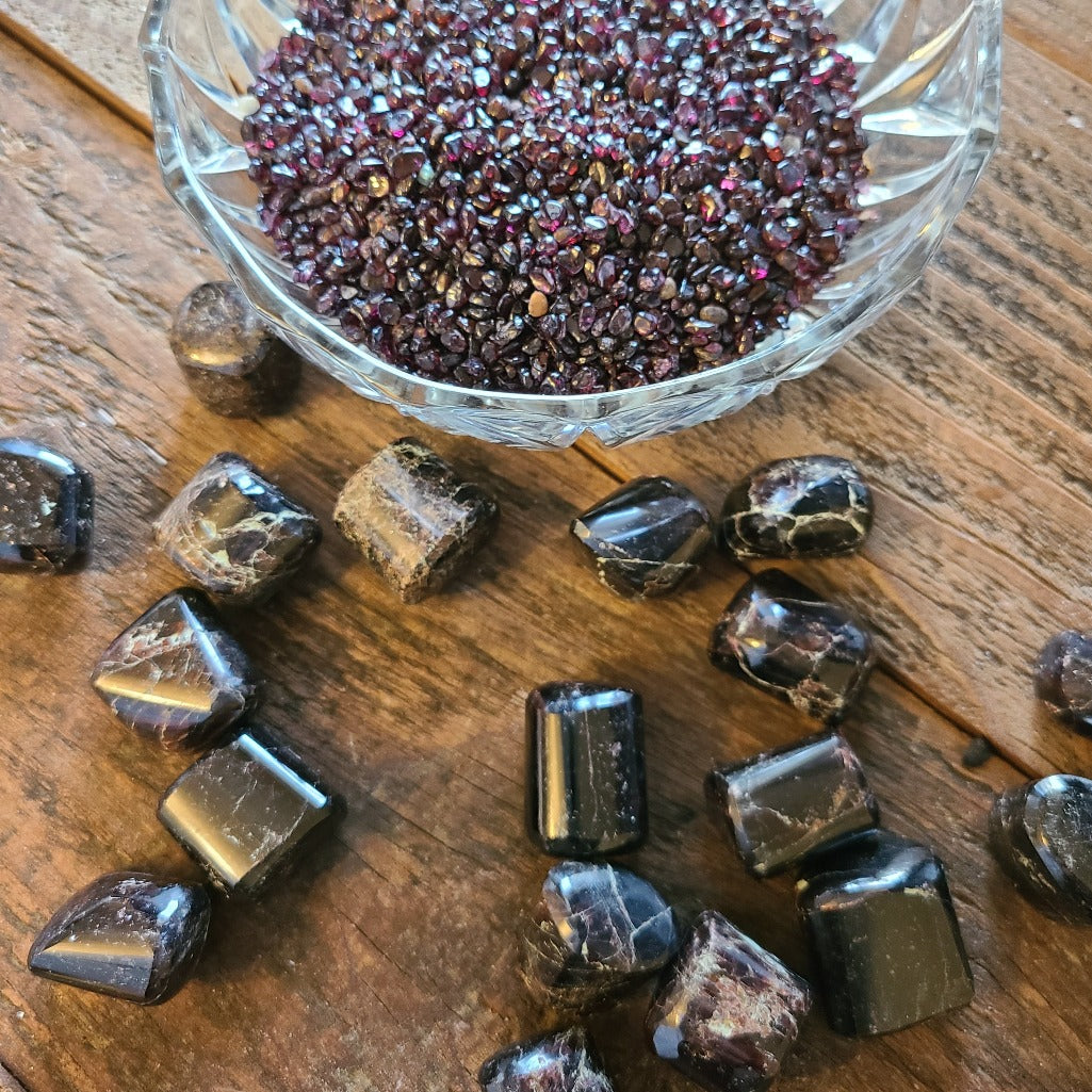Garnet Tumbled Stone